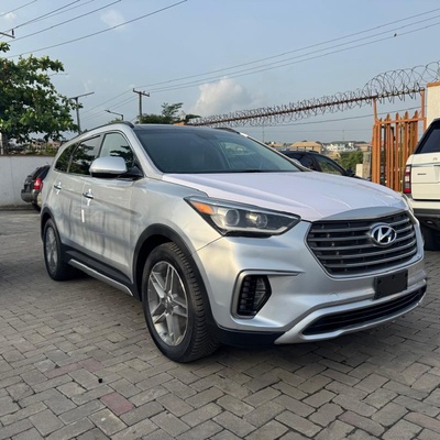 Hyundai Santa Fe 2017 In Magodo,Lagos State.