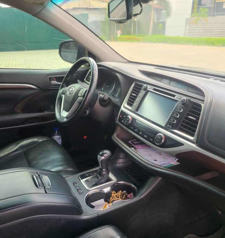 Toyota Highlander 2016 In Magodo,Lagos image