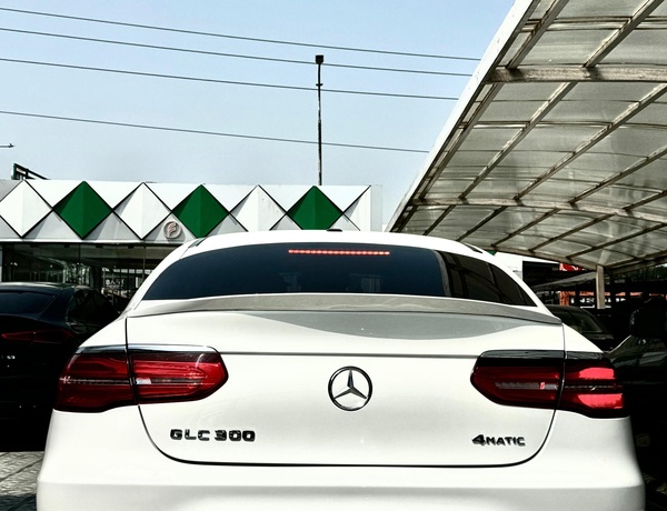 2018 Mercedes Benz GLC coupe 300