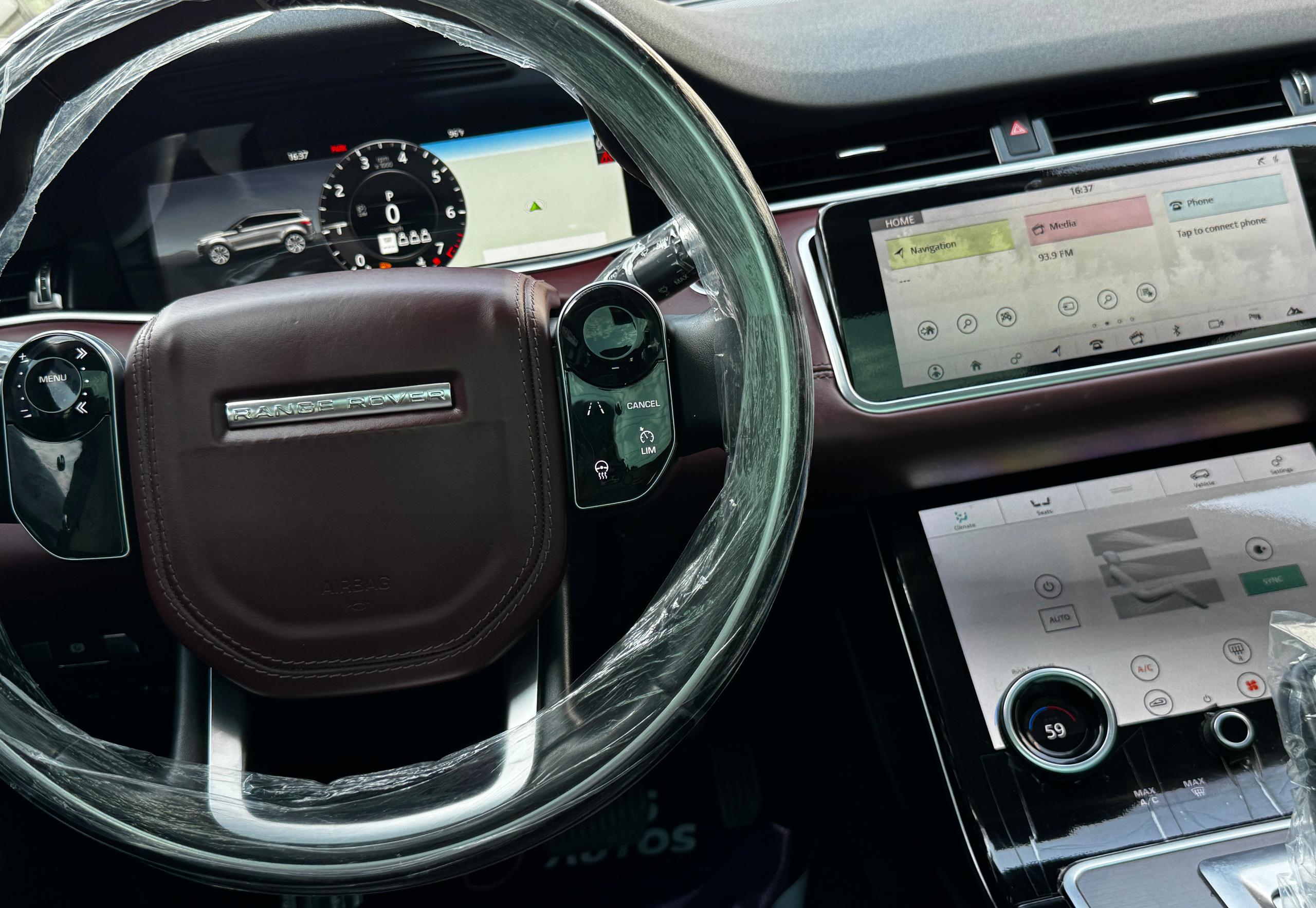 Car Image 4