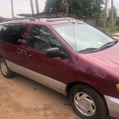 Toyota Sienna In Ogba for Sell