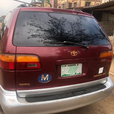 Toyota Sienna In Ogba for Sell