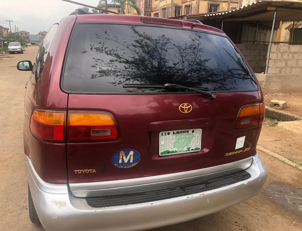Toyota Sienna In Ogba for Sell
