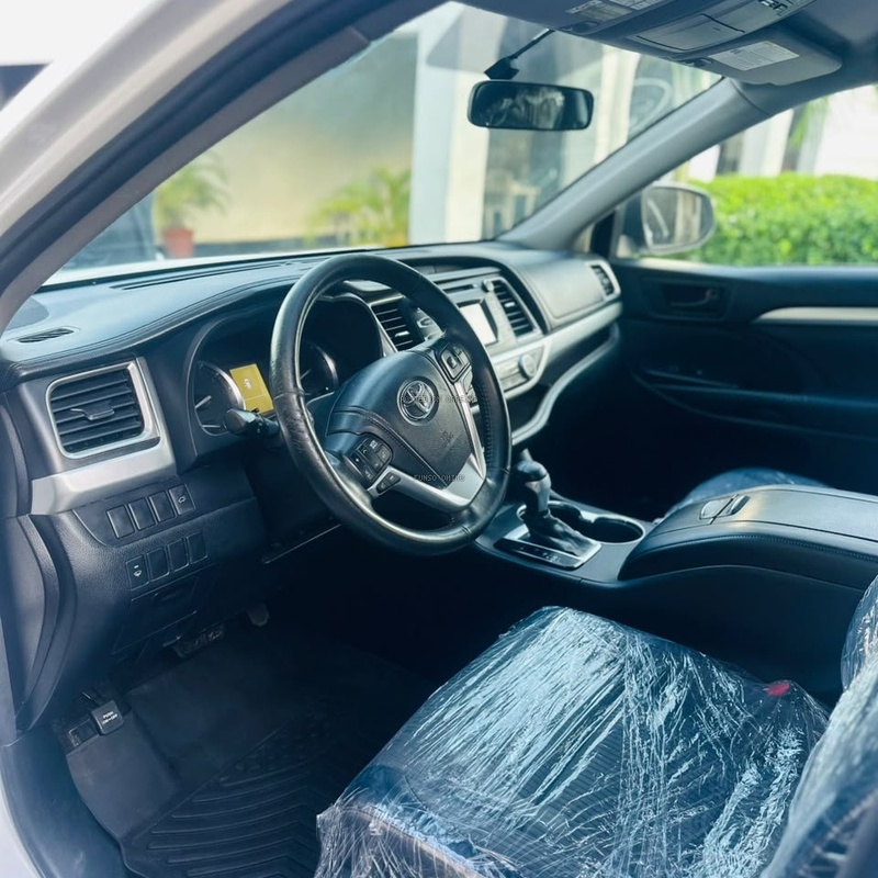 Toyota Highlander 2015 For Sale  in lagos image