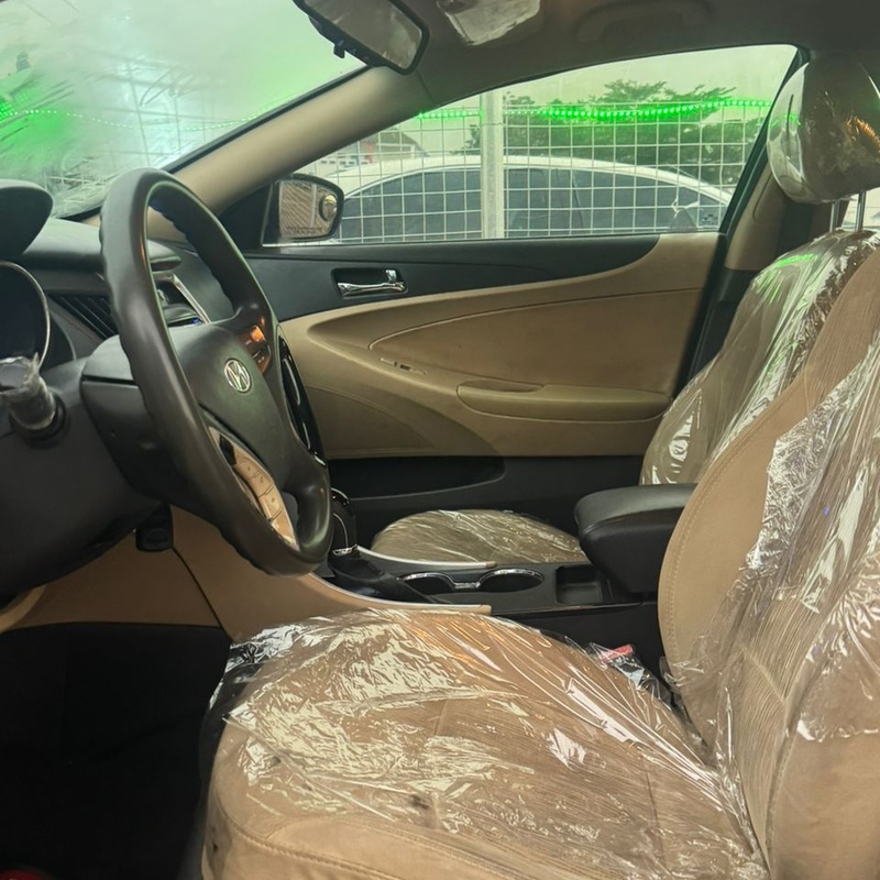 Direct Belgium standard 2012 Hyundai Sonata image