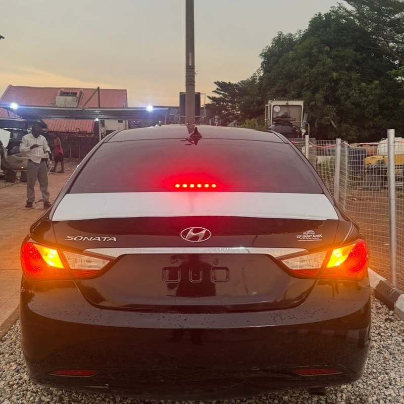 Direct Belgium standard 2012 Hyundai Sonata image