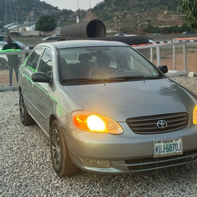 Super Sharp Toyota Corolla 2004.