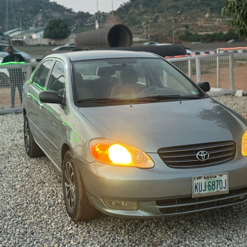 Super Sharp Toyota Corolla 2004. image