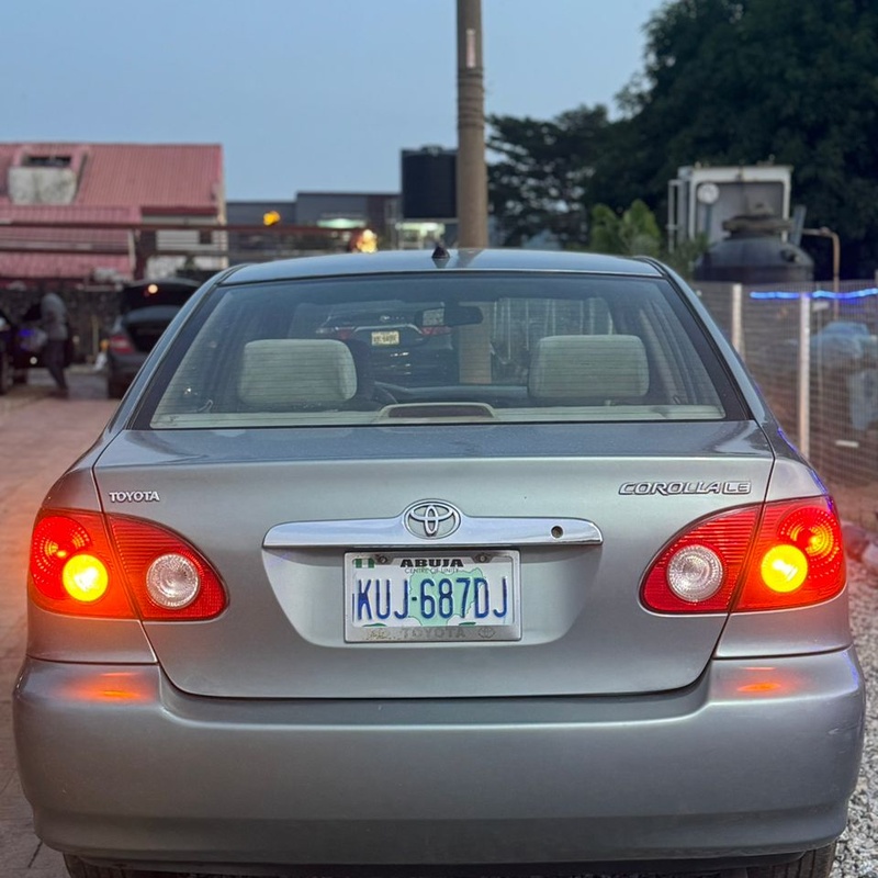Super Sharp Toyota Corolla 2004. image