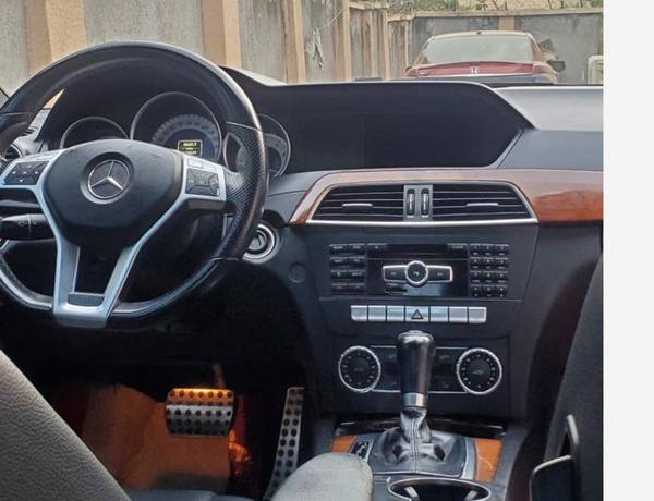 Mercedes Benz C300 In Karu,Abuja