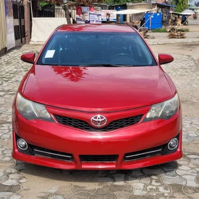 DISTRESS SALE.. TOYOTA CAMRY 2014 LE