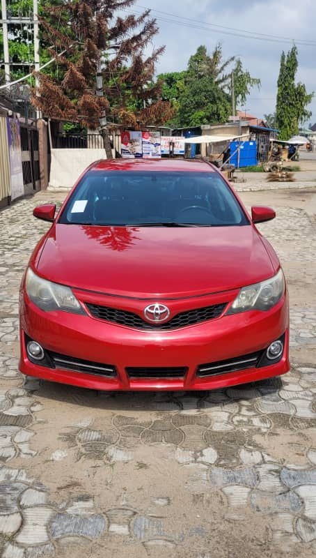 DISTRESS SALE.. TOYOTA CAMRY 2014 LE image