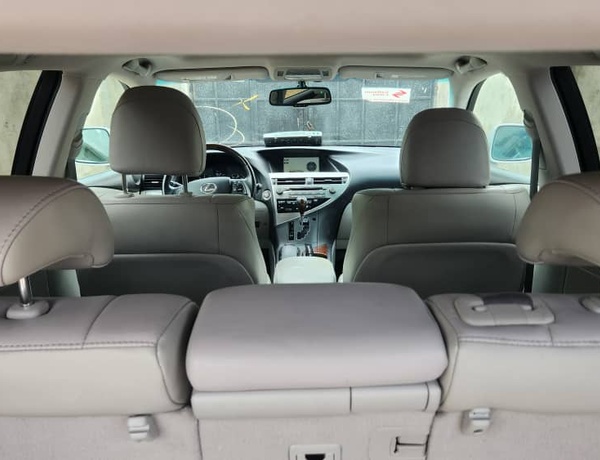 FOREIGN USED LEXUS RX350 2010 IN LAGOS