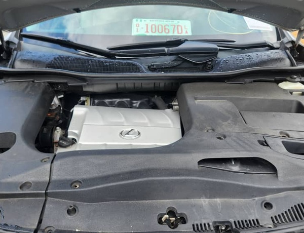 FOREIGN USED LEXUS RX350 2010 IN LAGOS