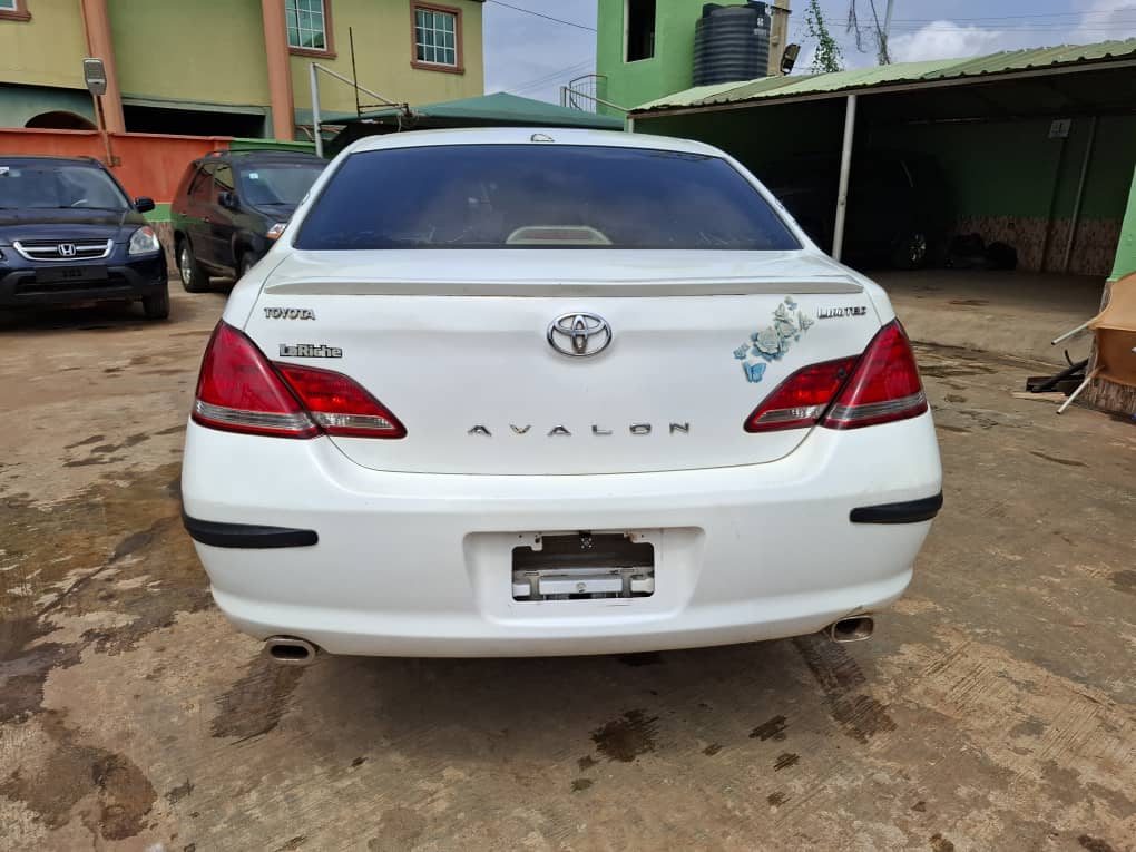 Car Image 9