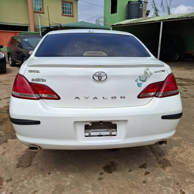 Toyota Avalon 2006 In Lagos