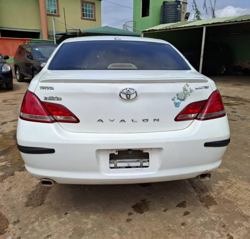Toyota Avalon 2006 In Lagos image