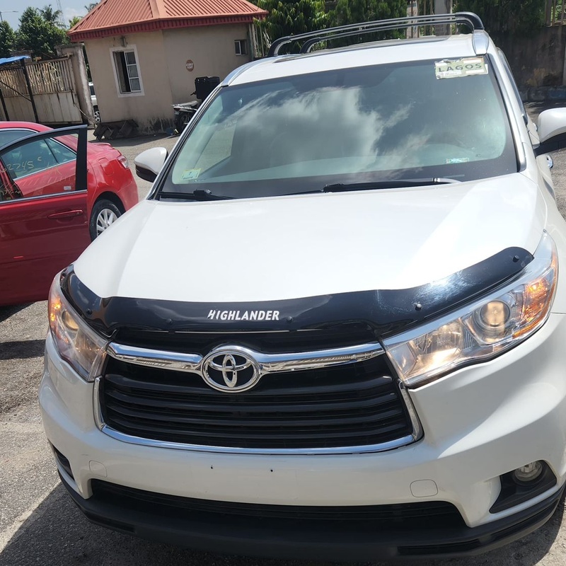 2016/017 Foreign Used Accident Free Toyota Highlander image