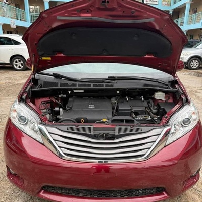 Foreign Used Toyota Sienna XLE 2012 IN EBGEDA