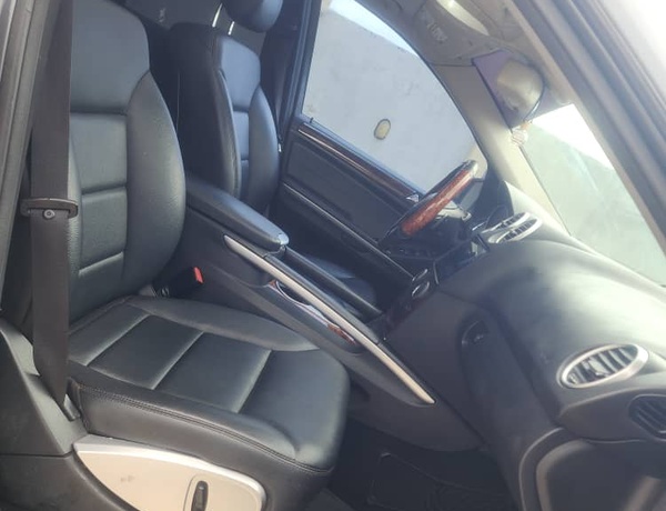 FOREIGN USED BENZ ML350 2012 IN IBADAN