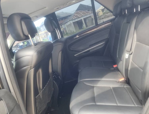 FOREIGN USED BENZ ML350 2012 IN IBADAN