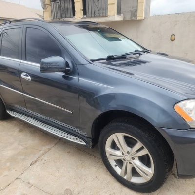 FOREIGN USED BENZ ML350 2012 IN IBADAN