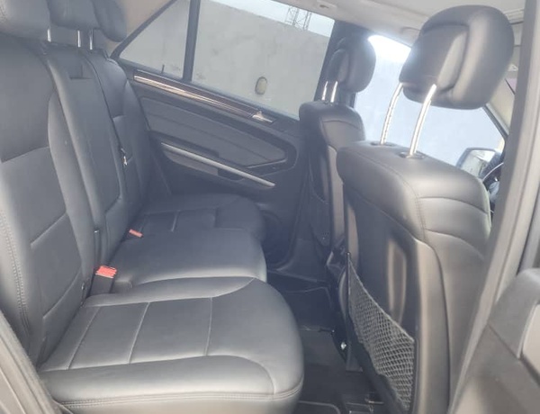 FOREIGN USED BENZ ML350 2012 IN IBADAN