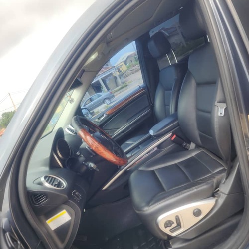 FOREIGN USED BENZ ML350 2012 IN IBADAN