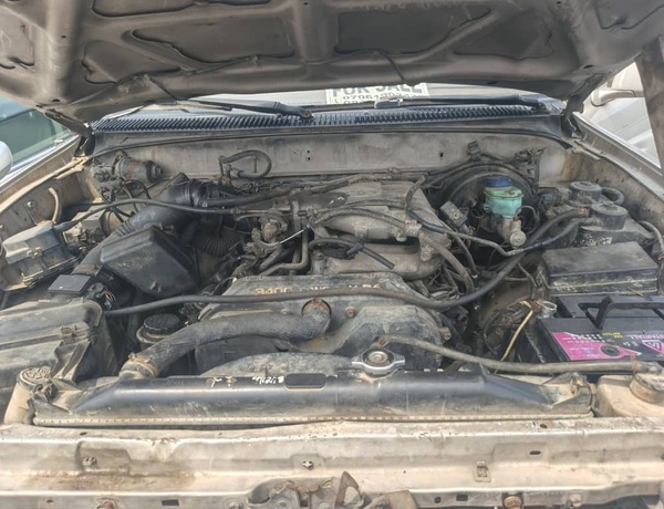 Toyota 4Runner 2000 up for sale In Ajah