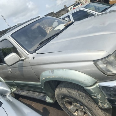 Toyota 4Runner 2000 up for sale In Ajah