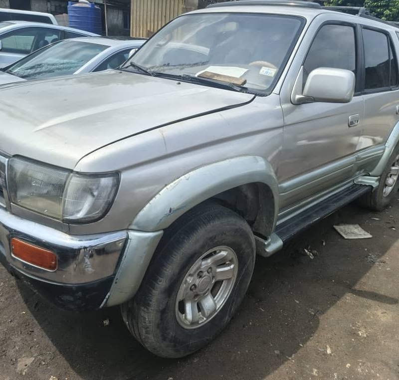 Toyota 4Runner 2000 up for sale In Ajah image
