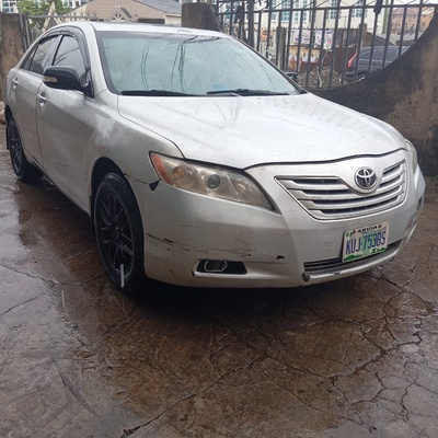 Awoof Deal..Neatly Used 2008 Toyota Camry XLE 4plug engine