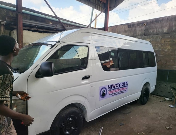Clean Toyota Hiace Good working condition Buy & drive