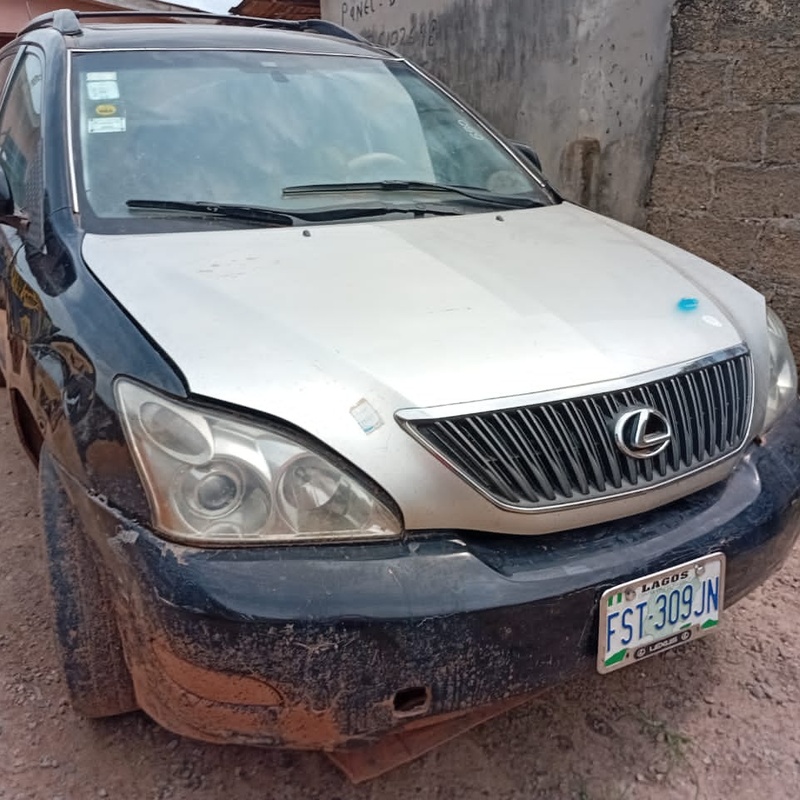 Lexus RX 330 In  ILogbo Ogun State (Fast finger) image