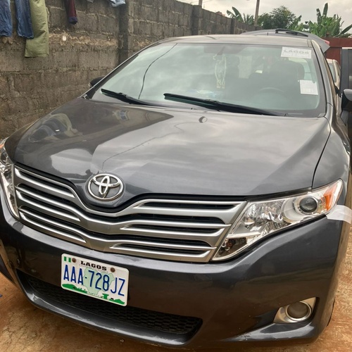 Neatly used 2013 Toyota Venza for Sale In Lagos