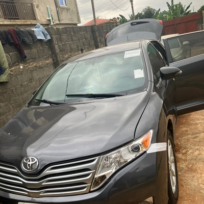 Neatly used 2013 Toyota Venza for Sale In Lagos