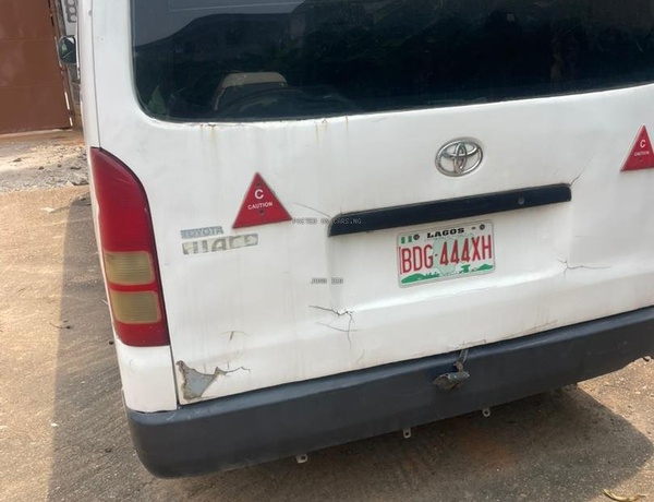 Neatly Used Toyota Hiace 2015🔥🔥🔥 Buy and Drive.