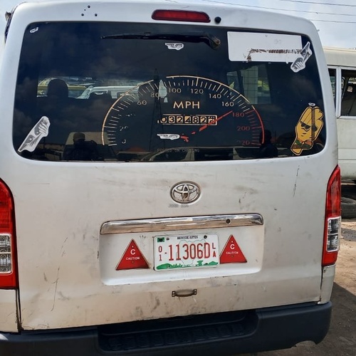 Toyota Hummer 2013 1 MANUAL GEAR for Sale In Lagos