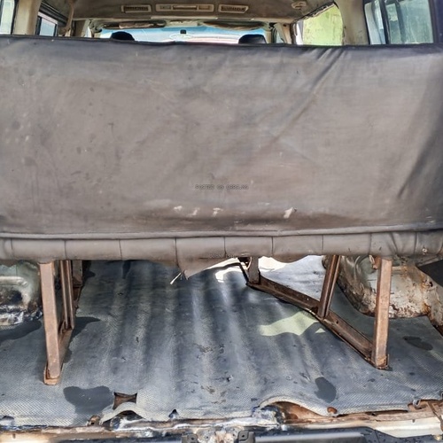 Toyota Hummer 2013 1 MANUAL GEAR for Sale In Lagos