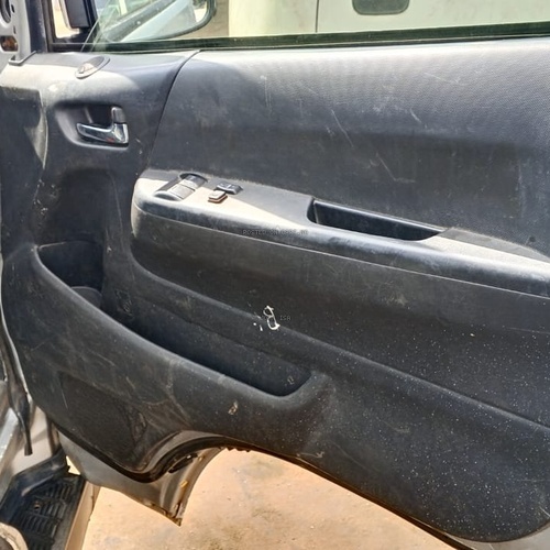 Toyota Hummer 2013 1 MANUAL GEAR for Sale In Lagos