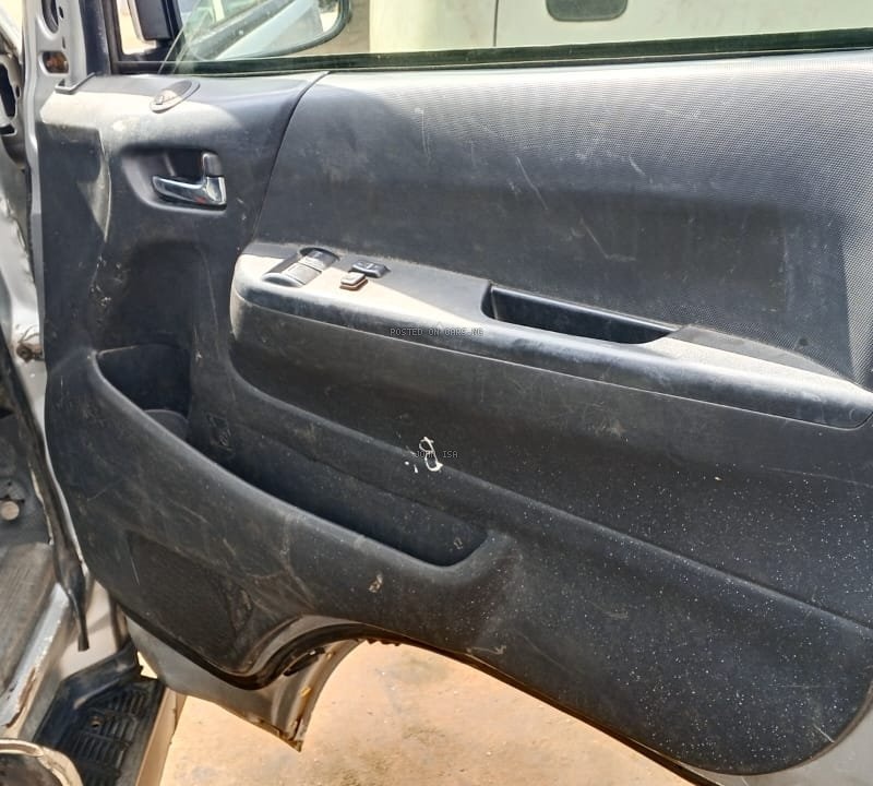 Toyota Hummer 2013 1 MANUAL GEAR for Sale In Lagos image