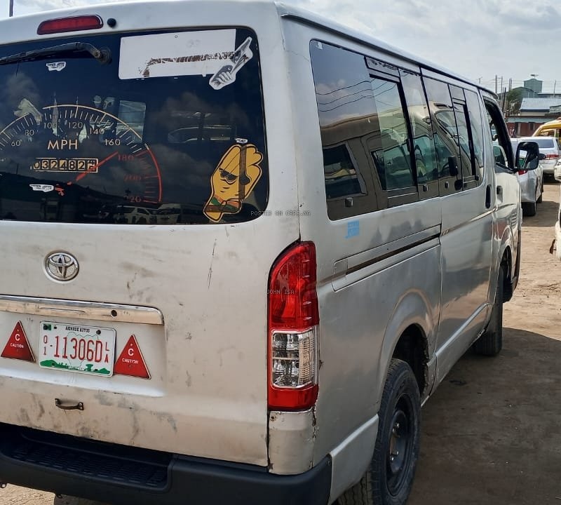 Toyota Hummer 2013 1 MANUAL GEAR for Sale In Lagos image