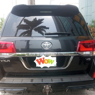 NEATLY USED 2020 TOYOTA LANDCRUISER VX.R