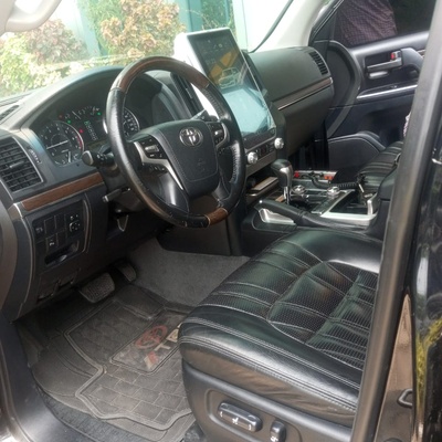NEATLY USED 2020 TOYOTA LANDCRUISER VX.R