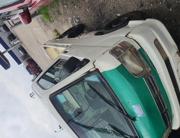Daihatus hijet 2002 In Lagos