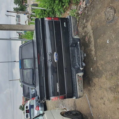 Ford F-150 2009 (black) In Lagos