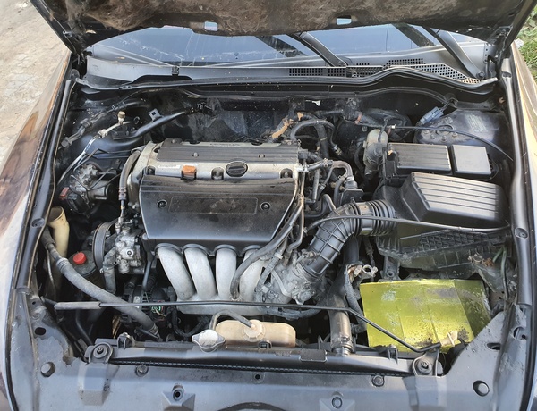 Honda Accord 2005 (Blue) In Ajah