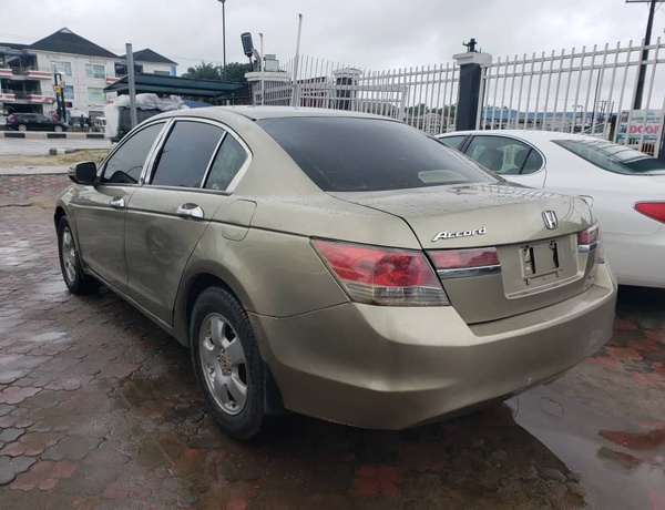 Honda Accord 2009 (Gold) In Ajah Lagos