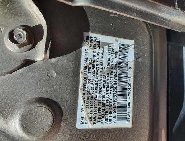 Honda Pilot 2005 (gold) In Ajah