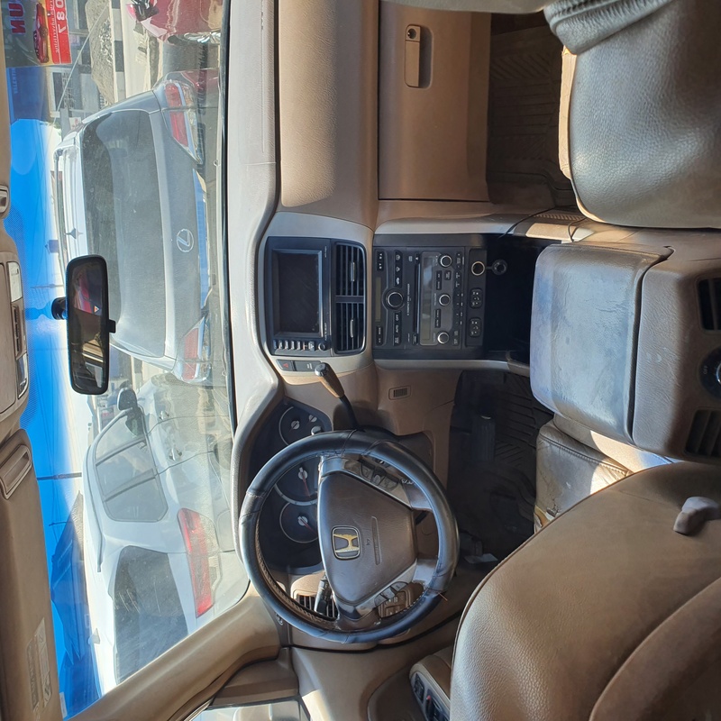 Honda Pilot 2005 (gold) In Ajah image